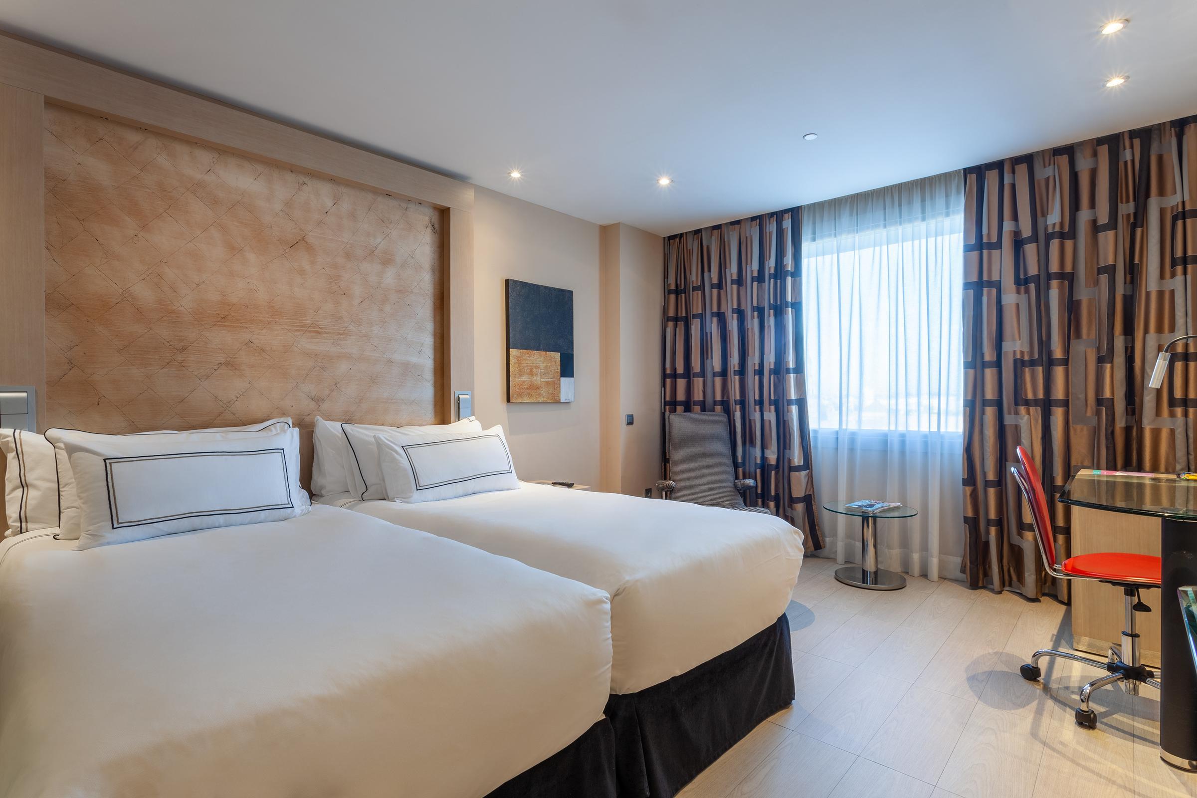 The Level At Melia Sevilla Exteriör bild