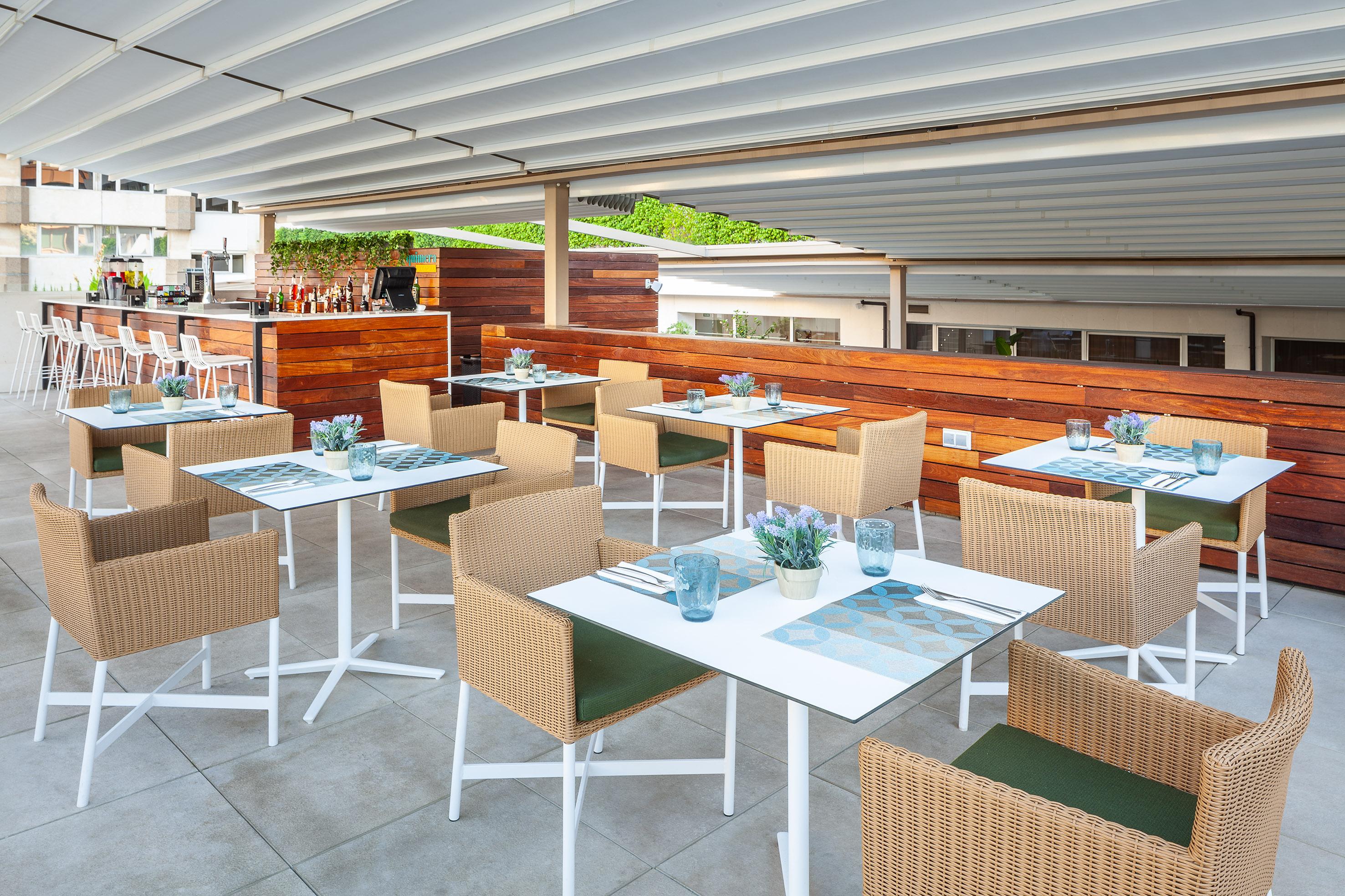 The Level At Melia Sevilla Exteriör bild